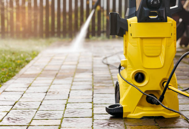 Best Driveway Pressure Washing  in Mathews, VA